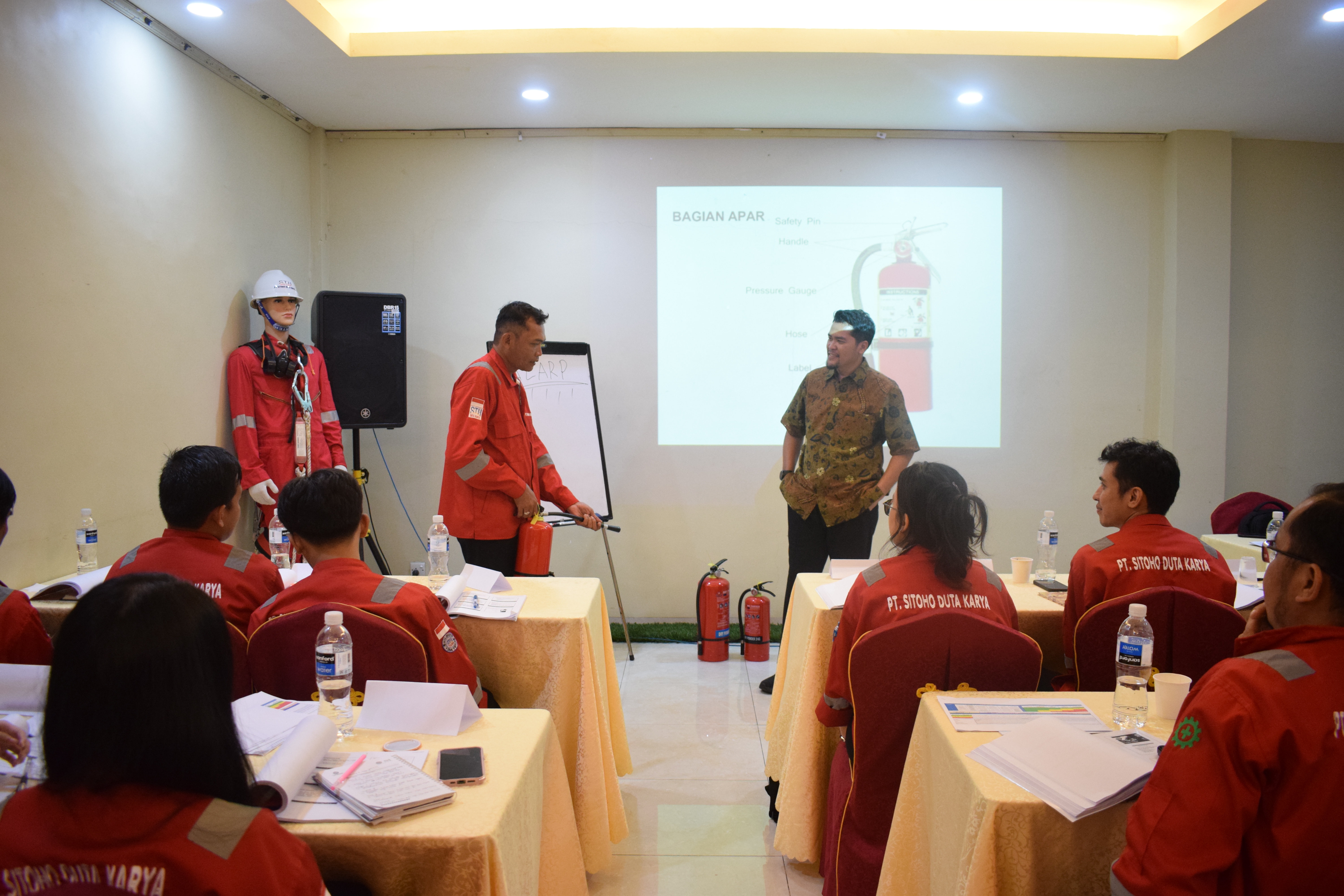 Foto Drs. Hokler Sitohang, M.Pd.T.